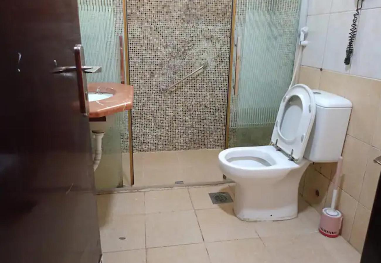 Arnim Serviced - Only For Family Apartment *